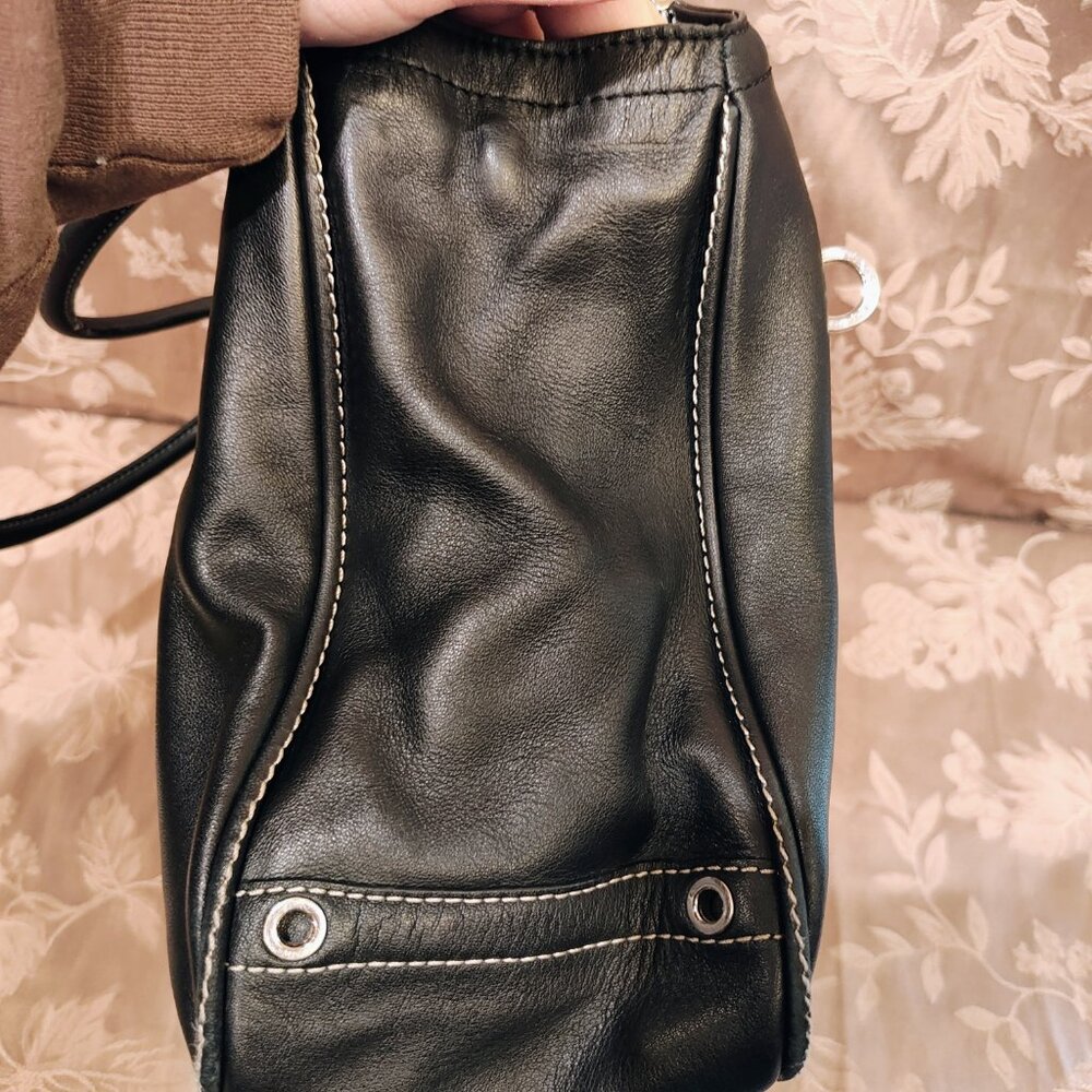 Antonion Melani Black Leather Handbag, Like New! - Picture 6 of 11